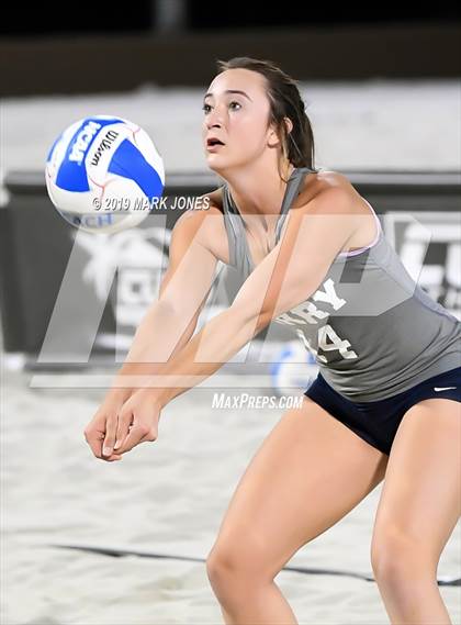 Thumbnail 1 in Xavier College Prep vs. Perry  (AIA D1 Championship) photogallery.