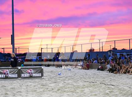 Thumbnail 2 in Xavier College Prep vs. Perry  (AIA D1 Championship) photogallery.