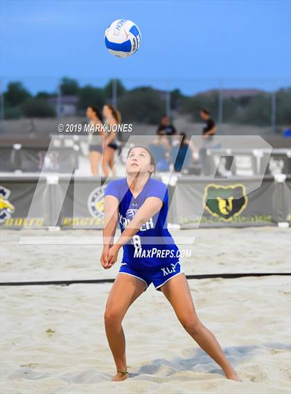 Thumbnail 2 in Xavier College Prep vs. Perry  (AIA D1 Championship) photogallery.