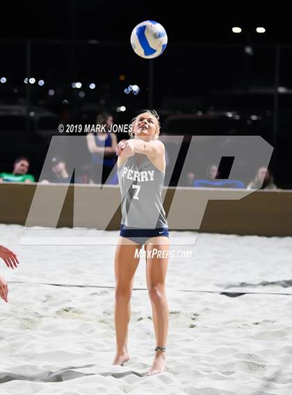 Thumbnail 3 in Xavier College Prep vs. Perry  (AIA D1 Championship) photogallery.