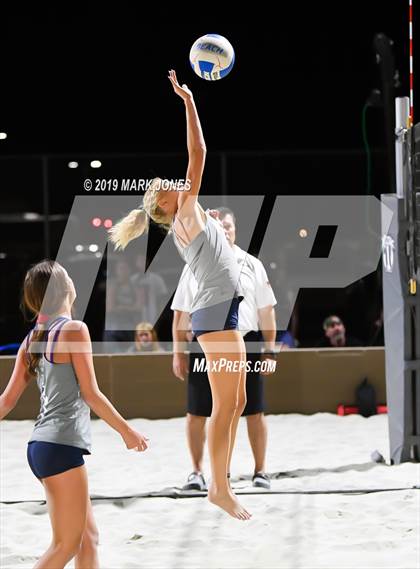 Thumbnail 1 in Xavier College Prep vs. Perry  (AIA D1 Championship) photogallery.