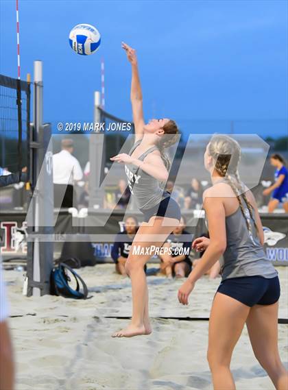 Thumbnail 1 in Xavier College Prep vs. Perry  (AIA D1 Championship) photogallery.