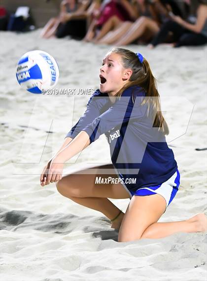 Thumbnail 1 in Xavier College Prep vs. Perry  (AIA D1 Championship) photogallery.