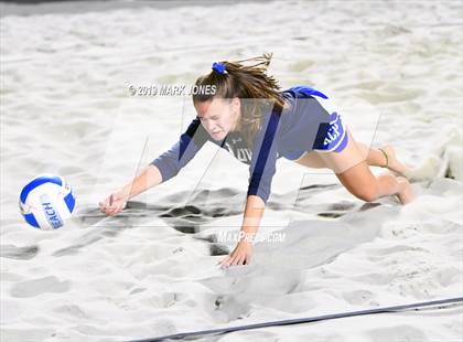 Thumbnail 3 in Xavier College Prep vs. Perry  (AIA D1 Championship) photogallery.