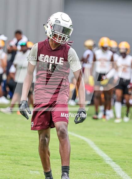 Thumbnail 2 in Horn Lake vs DeSoto Central (U of Memphis 7v7) photogallery.
