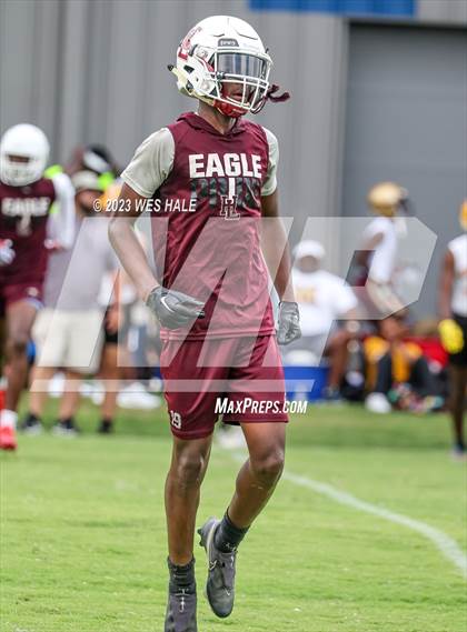 Thumbnail 1 in Horn Lake vs DeSoto Central (U of Memphis 7v7) photogallery.