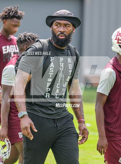Thumbnail 2 in Horn Lake vs DeSoto Central (U of Memphis 7v7) photogallery.