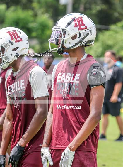 Thumbnail 1 in Horn Lake vs DeSoto Central (U of Memphis 7v7) photogallery.