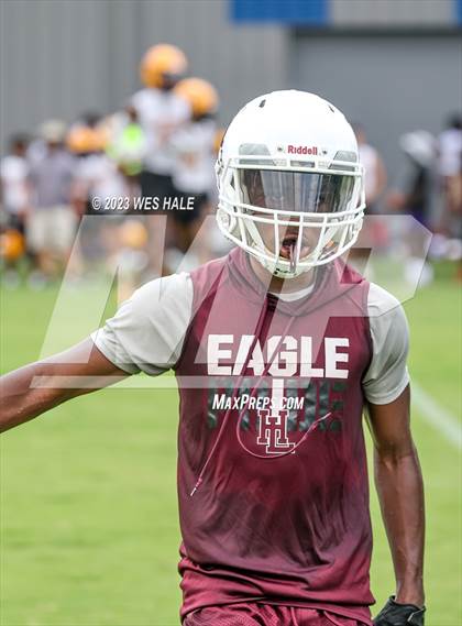 Thumbnail 2 in Horn Lake vs DeSoto Central (U of Memphis 7v7) photogallery.