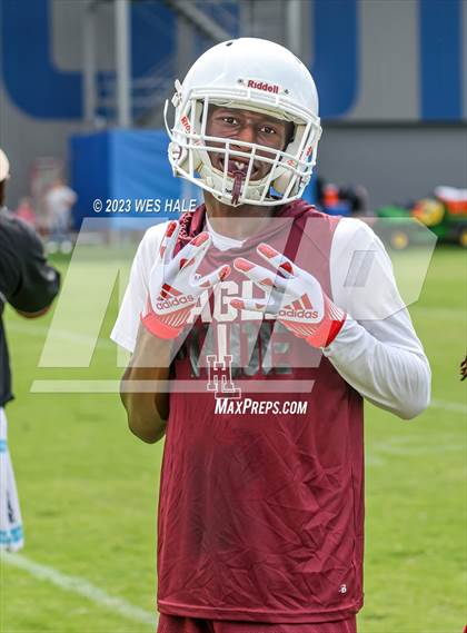 Thumbnail 2 in Horn Lake vs DeSoto Central (U of Memphis 7v7) photogallery.