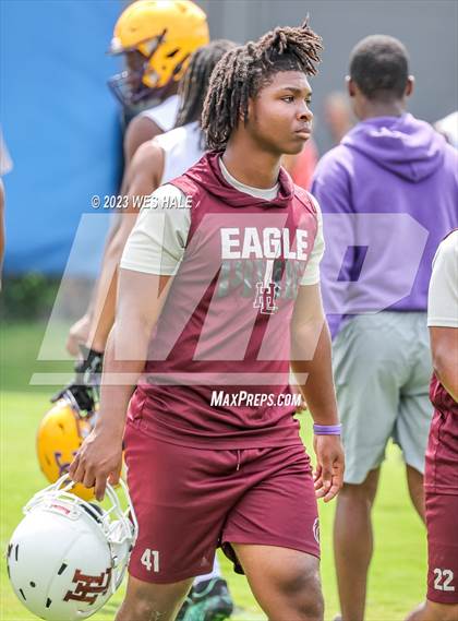 Thumbnail 1 in Horn Lake vs DeSoto Central (U of Memphis 7v7) photogallery.