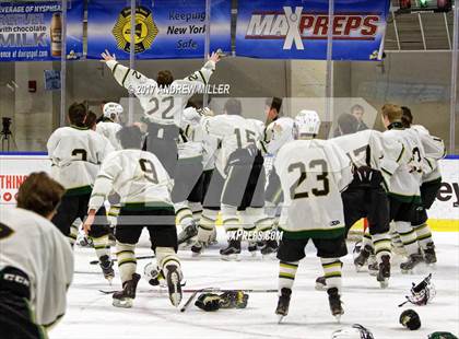 Thumbnail 2 in Pittsford vs. Williamsville North (NYSPHSAA D1 Final) photogallery.