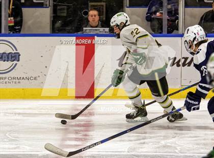 Thumbnail 2 in Pittsford vs. Williamsville North (NYSPHSAA D1 Final) photogallery.