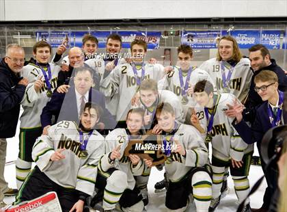 Thumbnail 2 in Pittsford vs. Williamsville North (NYSPHSAA D1 Final) photogallery.