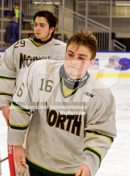 Thumbnail 2 in Pittsford vs. Williamsville North (NYSPHSAA D1 Final) photogallery.
