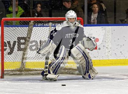 Thumbnail 2 in Pittsford vs. Williamsville North (NYSPHSAA D1 Final) photogallery.
