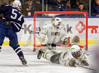 Thumbnail 2 in Pittsford vs. Williamsville North (NYSPHSAA D1 Final) photogallery.