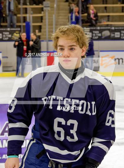 Thumbnail 2 in Pittsford vs. Williamsville North (NYSPHSAA D1 Final) photogallery.