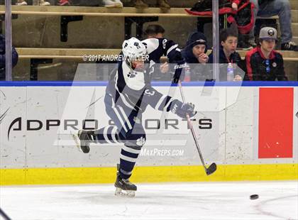 Thumbnail 2 in Pittsford vs. Williamsville North (NYSPHSAA D1 Final) photogallery.