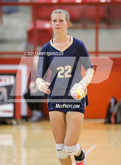 Thumbnail 1 in Perrin-Whitt vs Electra photogallery.