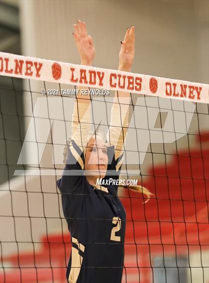 Thumbnail 3 in Perrin-Whitt vs Electra photogallery.