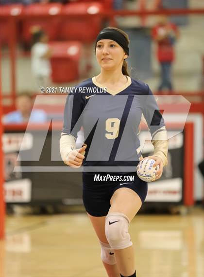 Thumbnail 1 in Perrin-Whitt vs Electra photogallery.