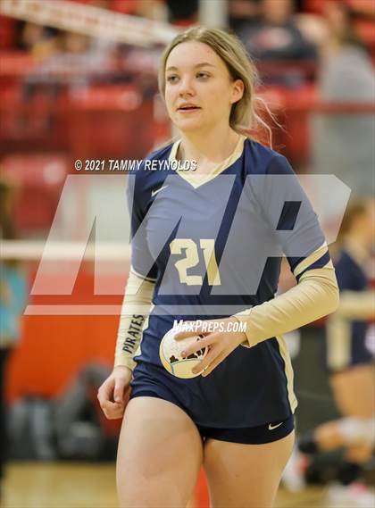 Thumbnail 3 in Perrin-Whitt vs Electra photogallery.