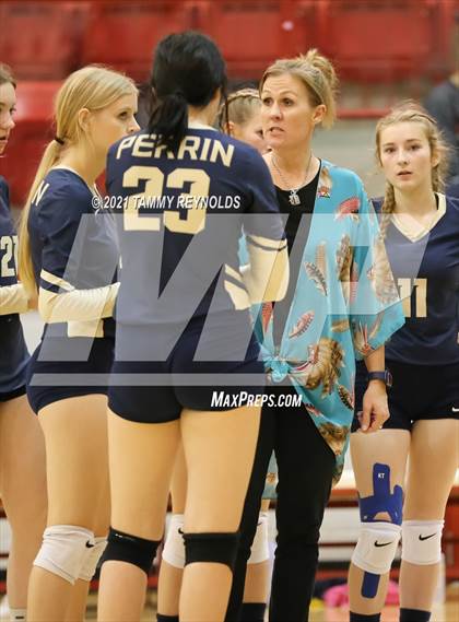 Thumbnail 2 in Perrin-Whitt vs Electra photogallery.