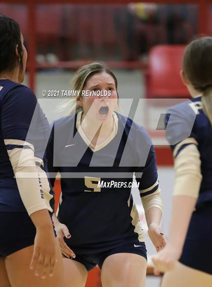 Thumbnail 1 in Perrin-Whitt vs Electra photogallery.