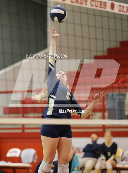 Thumbnail 1 in Perrin-Whitt vs Electra photogallery.