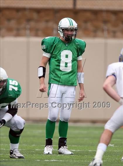Thumbnail 1 in Tivy vs. Brenham (Texas 4A Semifinal) photogallery.