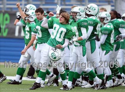 Thumbnail 1 in Tivy vs. Brenham (Texas 4A Semifinal) photogallery.