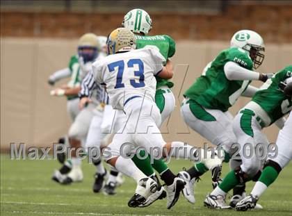 Thumbnail 3 in Tivy vs. Brenham (Texas 4A Semifinal) photogallery.