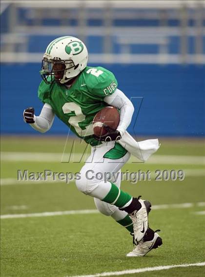 Thumbnail 1 in Tivy vs. Brenham (Texas 4A Semifinal) photogallery.