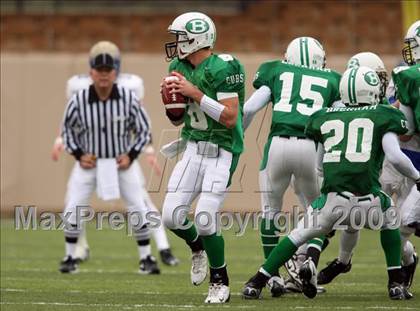 Thumbnail 1 in Tivy vs. Brenham (Texas 4A Semifinal) photogallery.