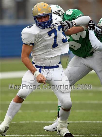 Thumbnail 3 in Tivy vs. Brenham (Texas 4A Semifinal) photogallery.