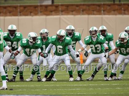 Thumbnail 1 in Tivy vs. Brenham (Texas 4A Semifinal) photogallery.