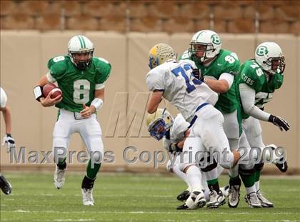 Thumbnail 3 in Tivy vs. Brenham (Texas 4A Semifinal) photogallery.