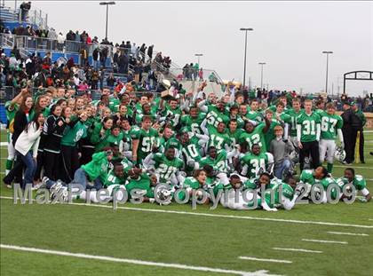 Thumbnail 2 in Tivy vs. Brenham (Texas 4A Semifinal) photogallery.