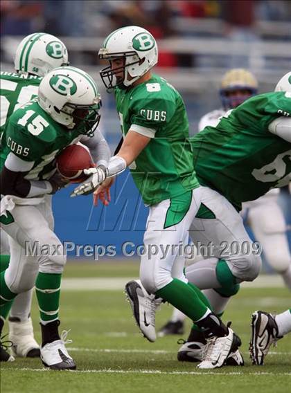 Thumbnail 3 in Tivy vs. Brenham (Texas 4A Semifinal) photogallery.