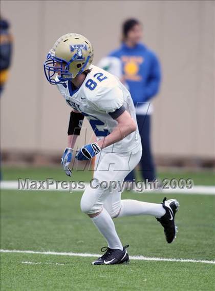 Thumbnail 3 in Tivy vs. Brenham (Texas 4A Semifinal) photogallery.