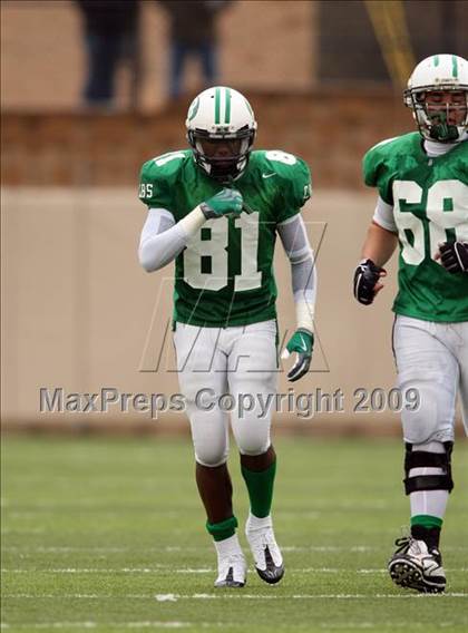 Thumbnail 2 in Tivy vs. Brenham (Texas 4A Semifinal) photogallery.
