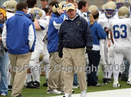 Thumbnail 2 in Tivy vs. Brenham (Texas 4A Semifinal) photogallery.