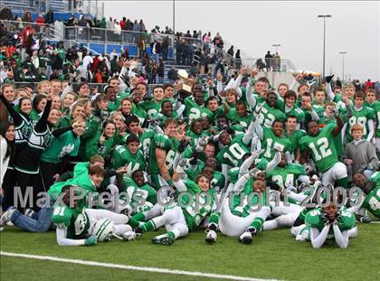 Thumbnail 2 in Tivy vs. Brenham (Texas 4A Semifinal) photogallery.