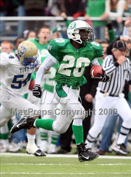 Thumbnail 1 in Tivy vs. Brenham (Texas 4A Semifinal) photogallery.