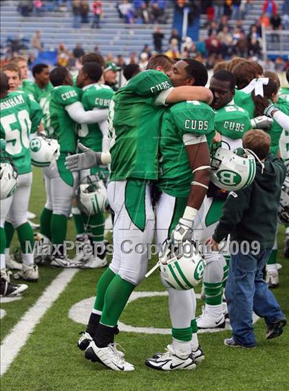 Thumbnail 1 in Tivy vs. Brenham (Texas 4A Semifinal) photogallery.