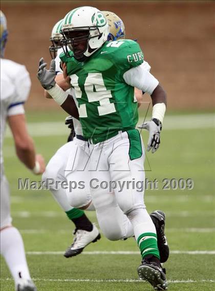 Thumbnail 2 in Tivy vs. Brenham (Texas 4A Semifinal) photogallery.