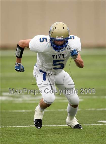 Thumbnail 2 in Tivy vs. Brenham (Texas 4A Semifinal) photogallery.
