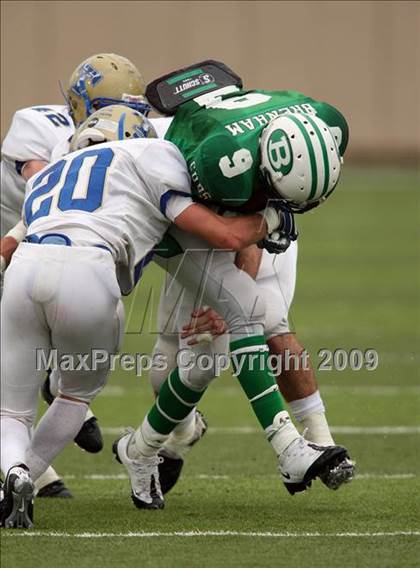 Thumbnail 2 in Tivy vs. Brenham (Texas 4A Semifinal) photogallery.