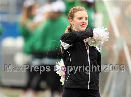 Thumbnail 1 in Tivy vs. Brenham (Texas 4A Semifinal) photogallery.